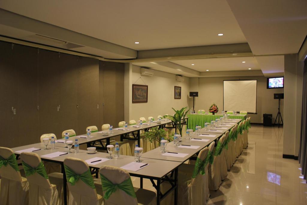 Green Villas Hotel And Spa Kuta Lombok Exterior foto